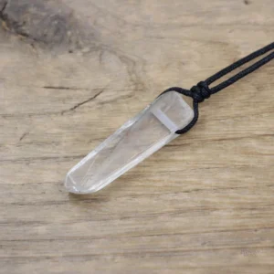 Collier artisanal avec pierre naturelle