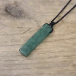 Collier délicat avec gemme naturelle