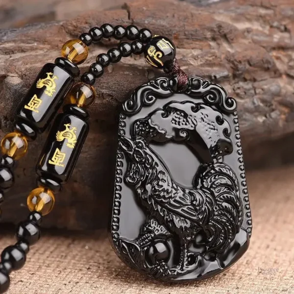 Collier noir avec motif Bouddha rieur
