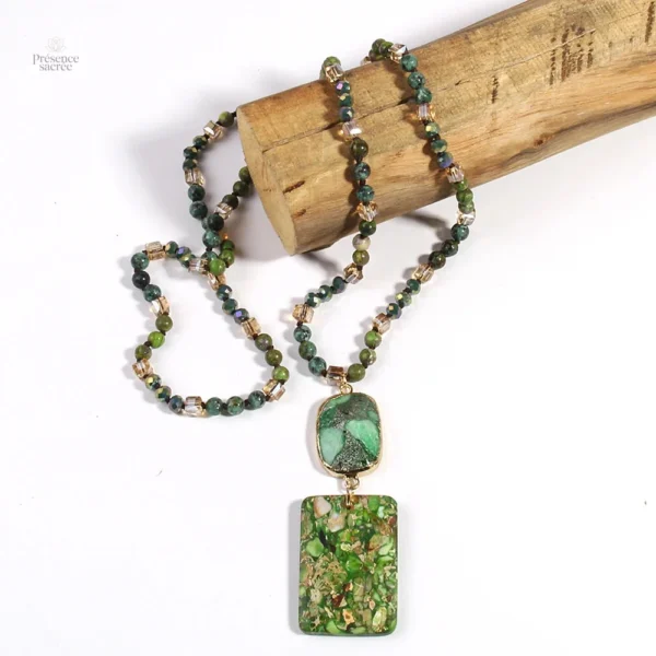 Collier en cristal vert, design rectangulaire élégant
