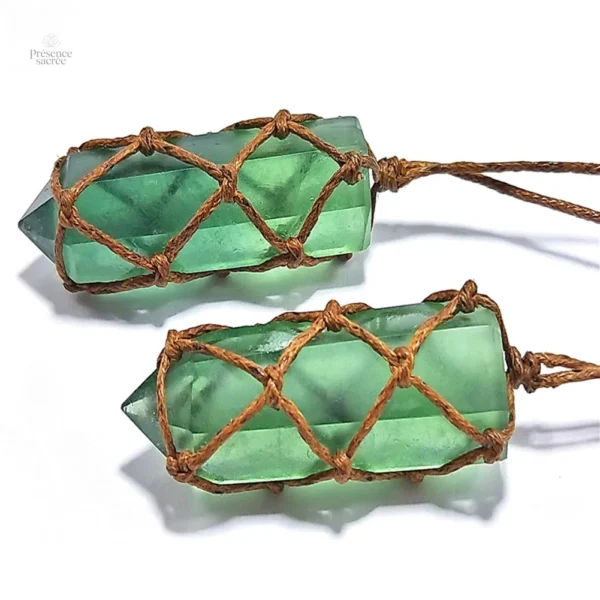 Bijoux en pierre, collier émeraude