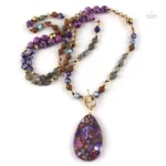Collier Rectangulaire en Pierre Violette