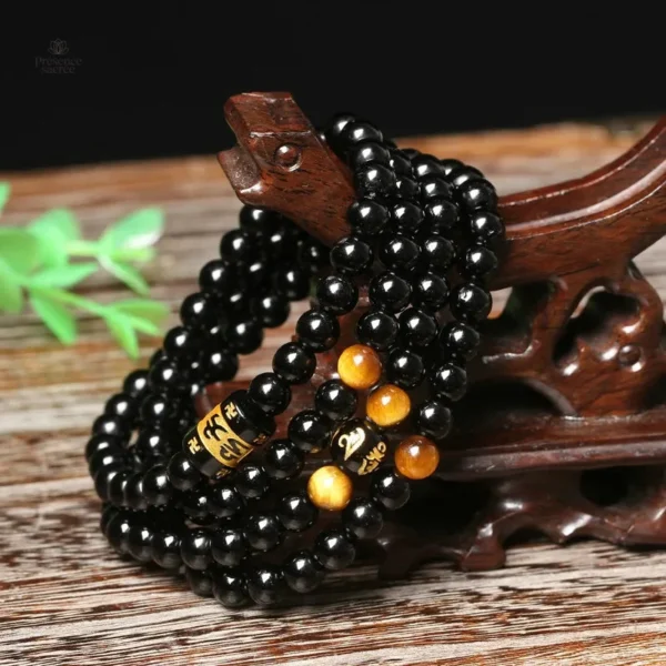 Collier en onyx, design minimaliste et apaisant