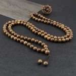 Collier de prière tibétain en bois