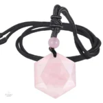 Collier en agate noire, design hexagonal