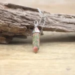Collier Pierre Hexagonale en pierres naturelles - vue 2