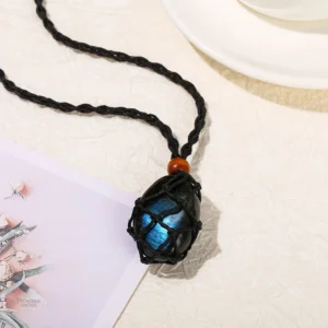 Collier Labradorite Tressé Bouddhiste