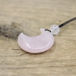 Collier en pierre avec pendentif demi-lune, pièce artisanale