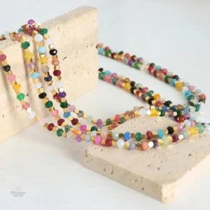 Collier multicolore en pierres naturelles et fines