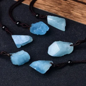 Accessoire bouddhiste : collier en Quartz Bleu