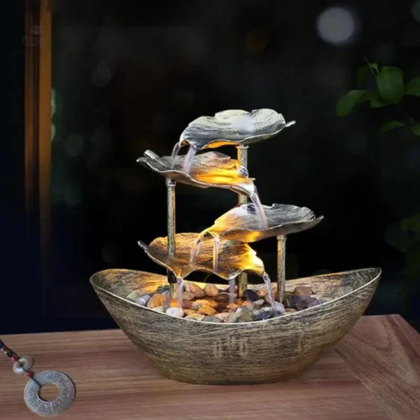 Cascade à quatre niveaux idéale pour la méditation zen