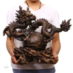 Figurine de Dragon Chinois symbolisant puissance et sagesse