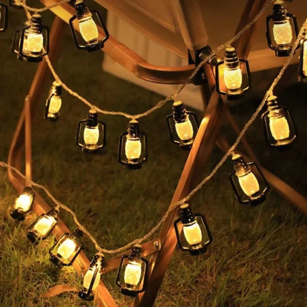 Éclairage de jardin solaire avec lanternes au charme rustique
