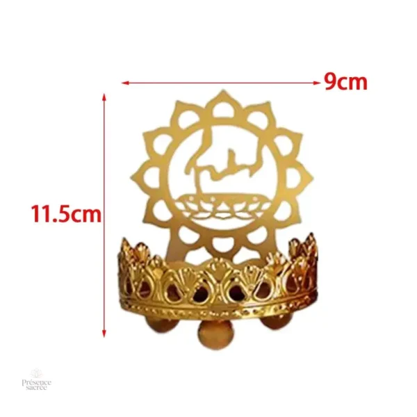 Lampe à huile ornée de motifs bouddhistes traditionnels
