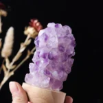 Grappe améthyste, lampe de chevet pour une atmosphère sereine