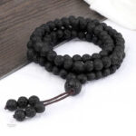 Bijou mala en pierre de lave naturelle, pratique et élégant