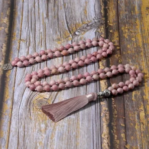 Mala en Rhodonite, pierre naturelle, pour la méditation