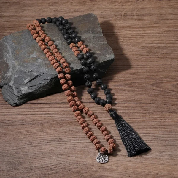 Mala Tibétain Rudraksha et Pierres de Lave