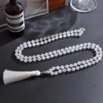 Mala traditionnel en jade blanc, 108 perles