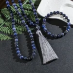 Mala tibétain avec perles bleu, favorise la concentration et la paix