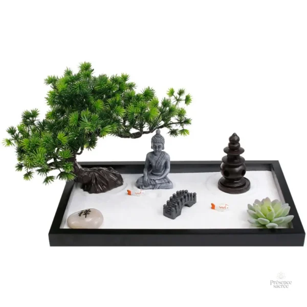 Bouddha en méditation dans un jardin zen miniature