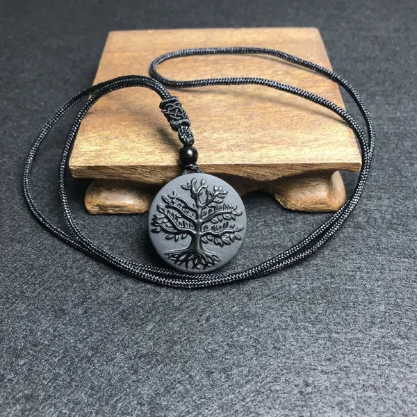 Pendentif en pierre naturelle, design arbre de vie