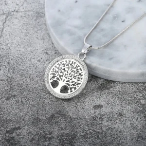 Pendentif Arbre de Vie Femme en collier bouddhiste