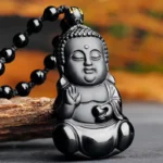 Collier Bouddha avec pendentif bébé en noir