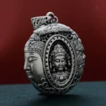 Pendentif en forme de Bouddha serein