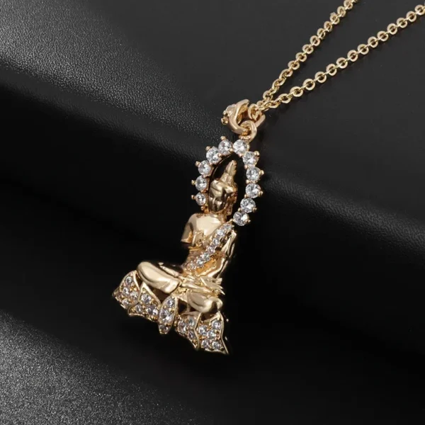 Pendentif Bouddha doré, symbole de paix et sérénité