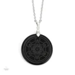 Accessoire spirituel en forme de pendentif en pierre