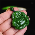 Pendentif Bouddha en jade pour bien-être spirituel