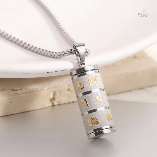 Pendentif Om en or pour méditation