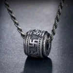 Pendentif Rotatif avec symbole Om Mani Padme Hum