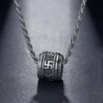 Collier Bouddhiste avec pendentif rotatif unique