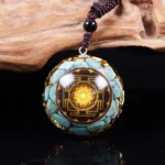 Pendentif artisanal en pierre bleue, style unique