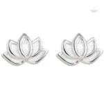 Accessoire chic : boucles d'oreilles fleur de lotus