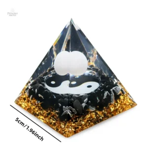 Pyramide énergétique avec motif Yin-Yang