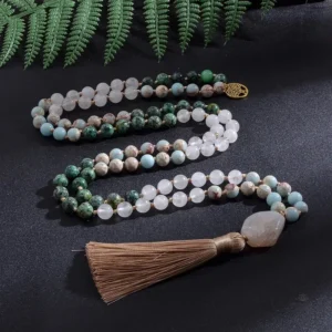 Bijoux bouddhistes : collier et bracelet en jade