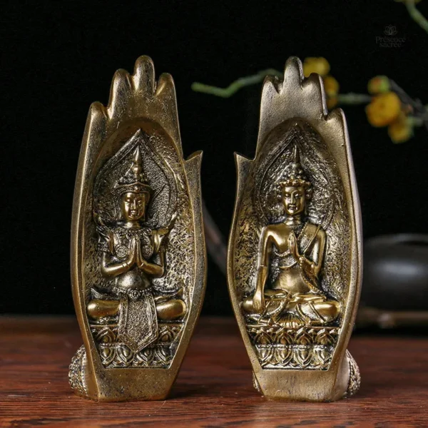 Sculpture bouddhiste en résine, mains jointes