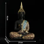 Statue de Bouddha en position de prière symbolique