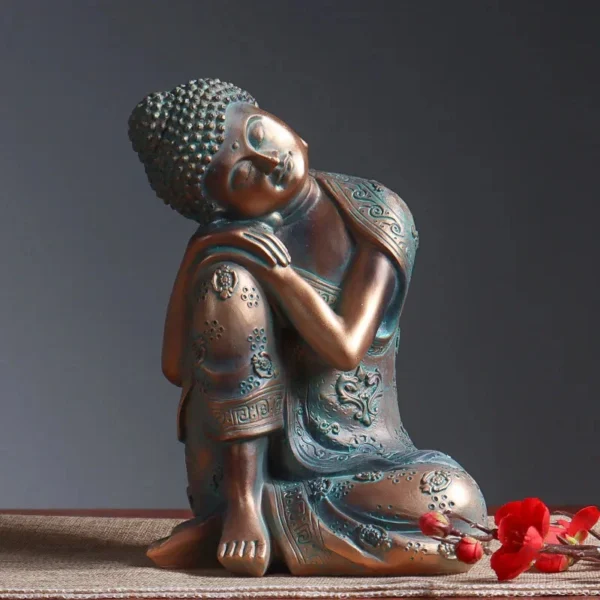 Buddha repose sur un socle, design apaisant en résine