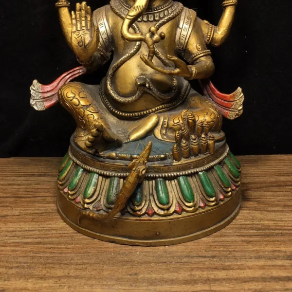Ganesh en cuivre, symbole de prospérité et sagesse