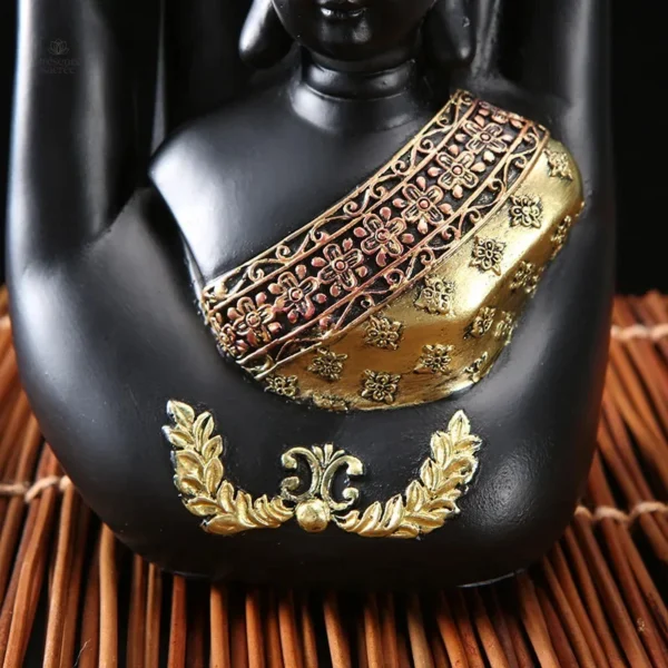 Trois doigts de Bouddha, geste de sagesse et d'enseignement
