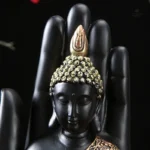 Main de Bouddha stylisée, invitation à la paix intérieure
