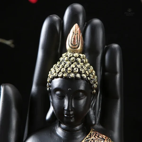 Main de Bouddha stylisée, invitation à la paix intérieure