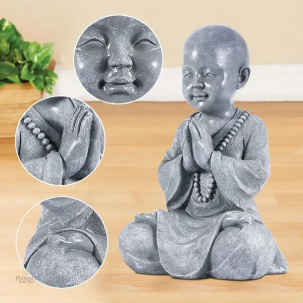 Décoration de méditation : petit moine en posture zen