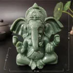Ganesh, divinité à quatre bras, en figurine