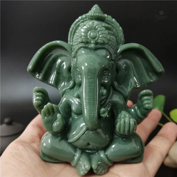 Ganesh divinité hindoue en statuette