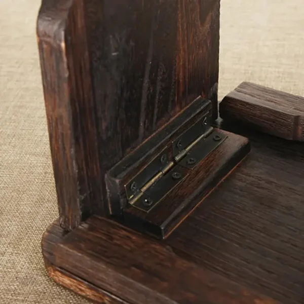 Banc de méditation compact pour petits espaces